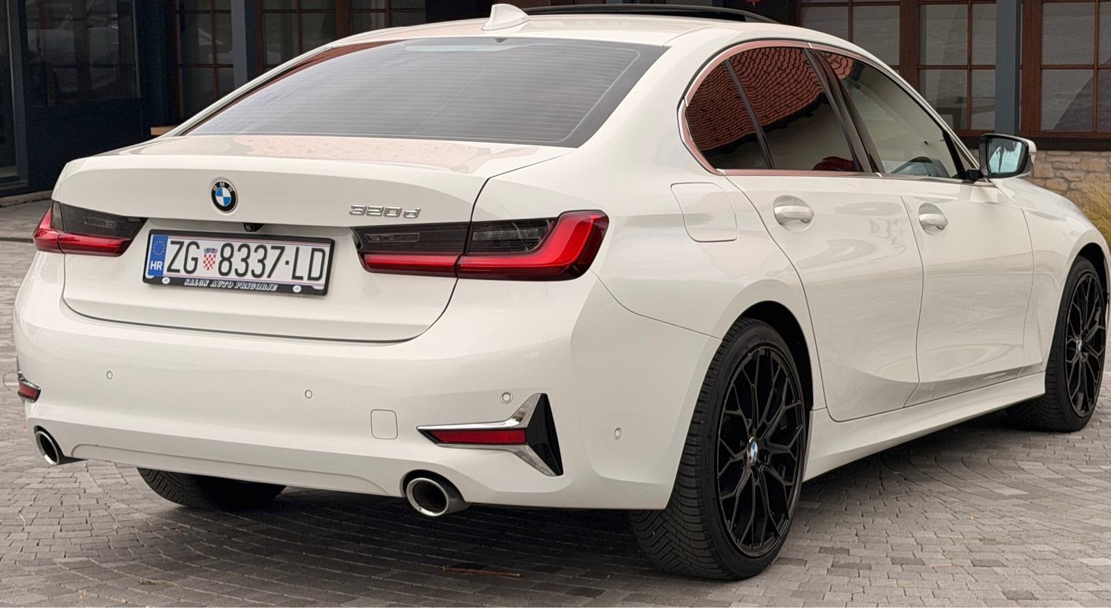 BMW SERIJA 3 320d AUTOMATIK,NAVI,VIRTUAL,ACC,REG.GOD.,SERVISNA, fotografija 4