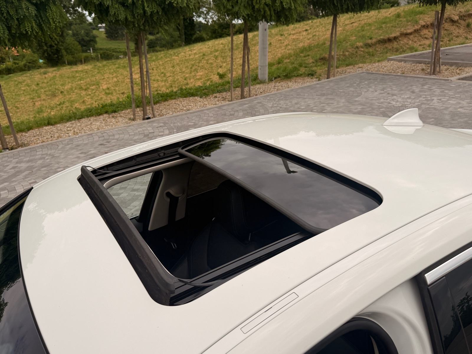 BMW SERIJA 3 320d AUTOMATIK,NAVI,VIRTUAL,ACC,REG.GOD.,SERVISNA, fotografija 12