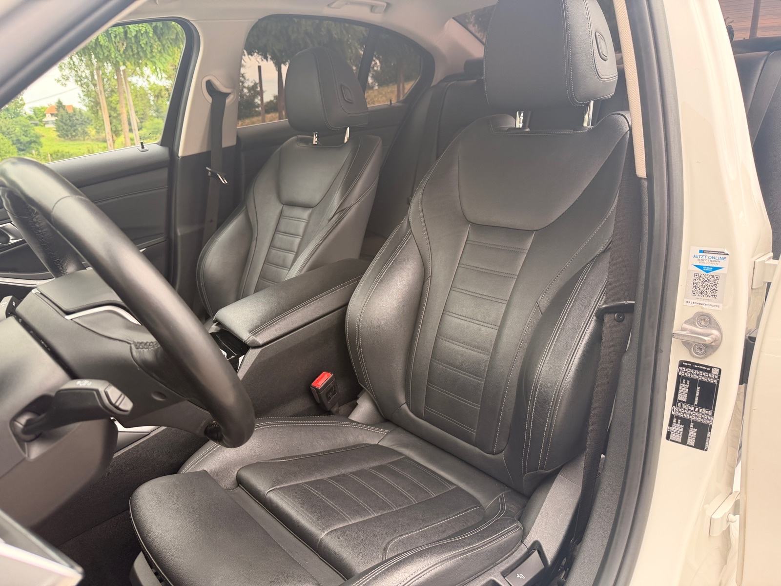 BMW SERIJA 3 320d AUTOMATIK,NAVI,VIRTUAL,ACC,REG.GOD.,SERVISNA, fotografija 9
