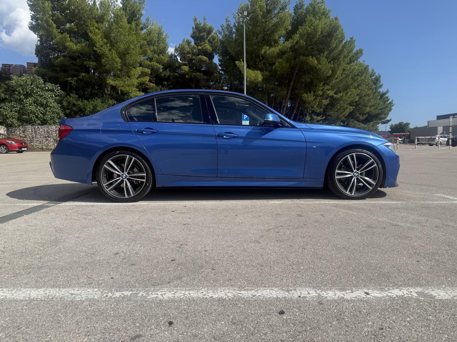 BMW serija 3 320d M Sport LCI RWD, fotografija 2