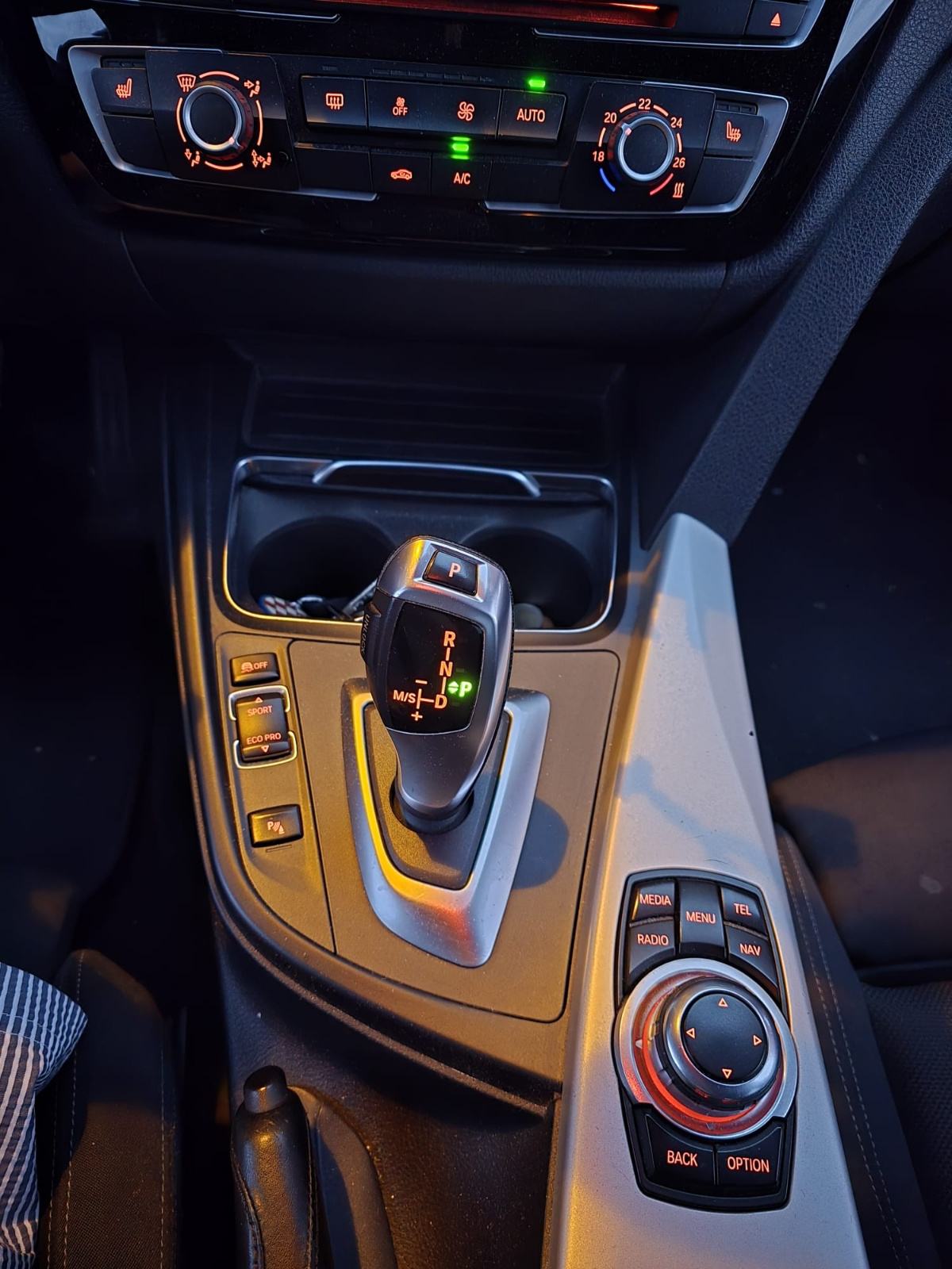 BMW serija 3 320d automatik, fotografija 10