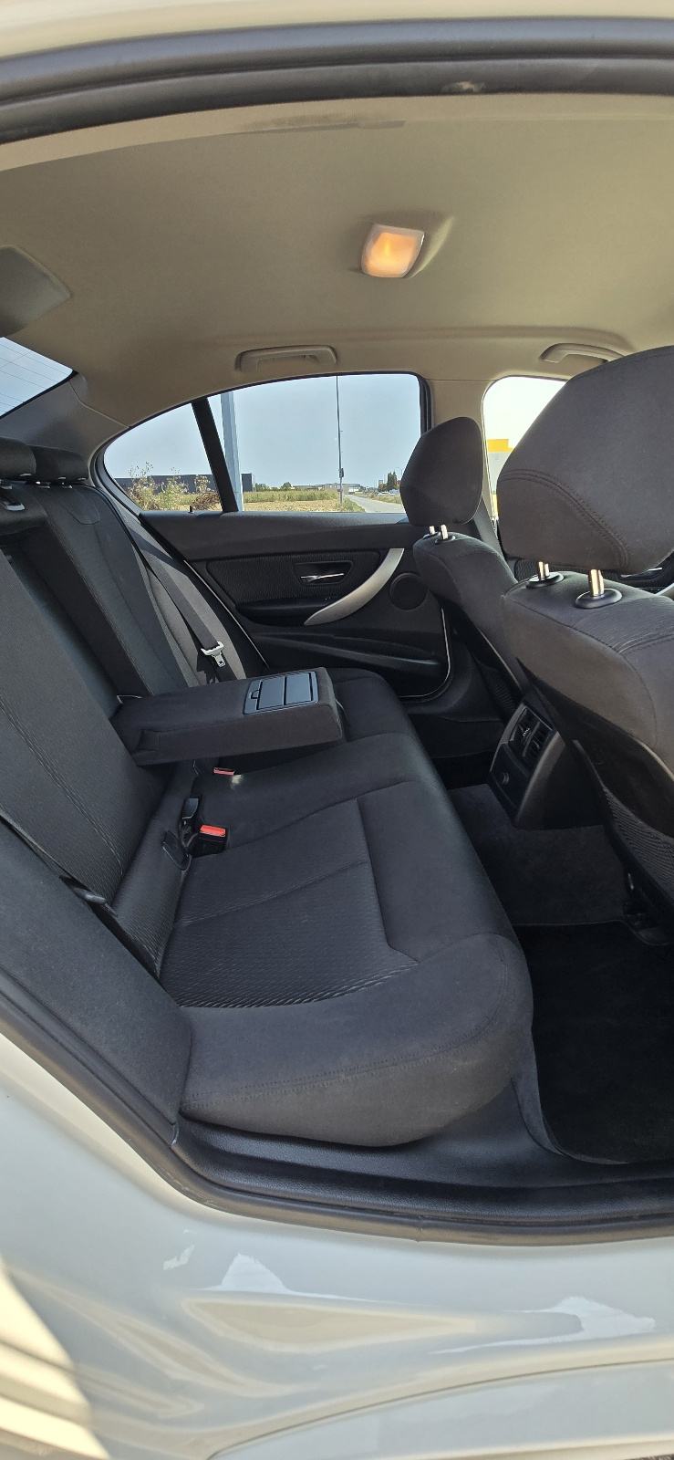 BMW serija 3 320d automatik, fotografija 17