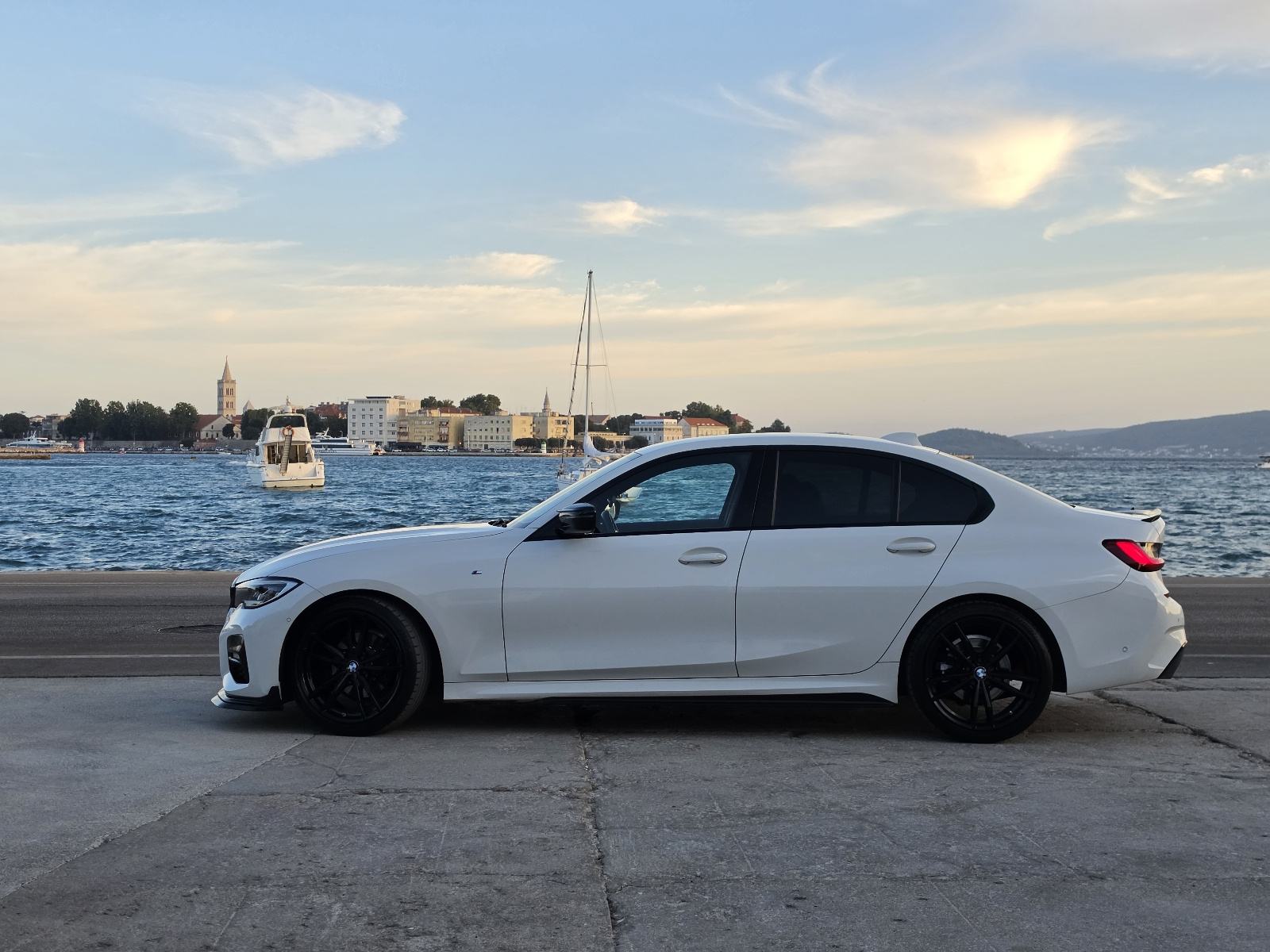 BMW serija 3 320d *Laser*H&K*Virtual*M adaptivni ovijes*, fotografija 5