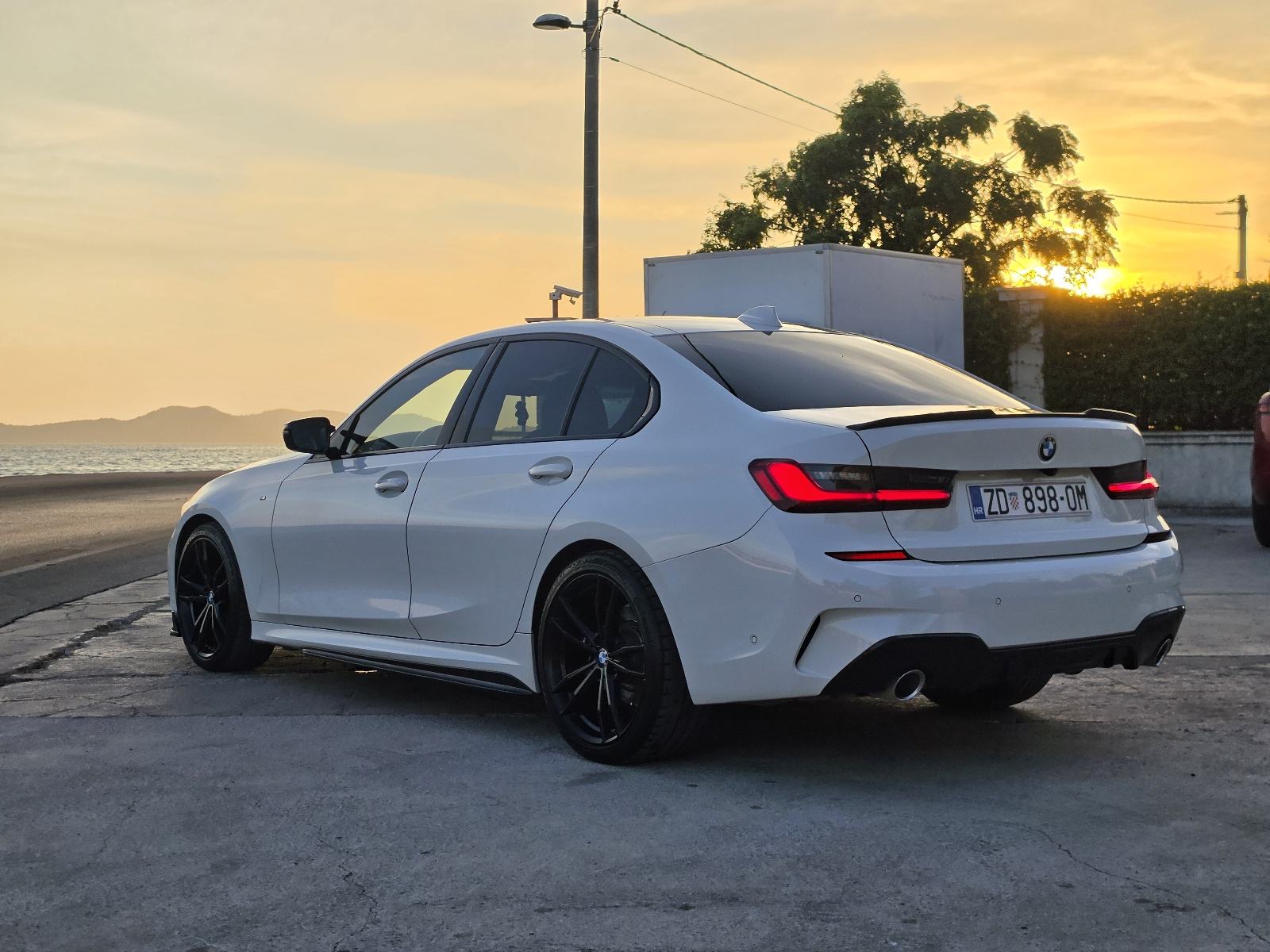 BMW serija 3 320d *Laser*H&K*Virtual*M adaptivni ovijes*, fotografija 13