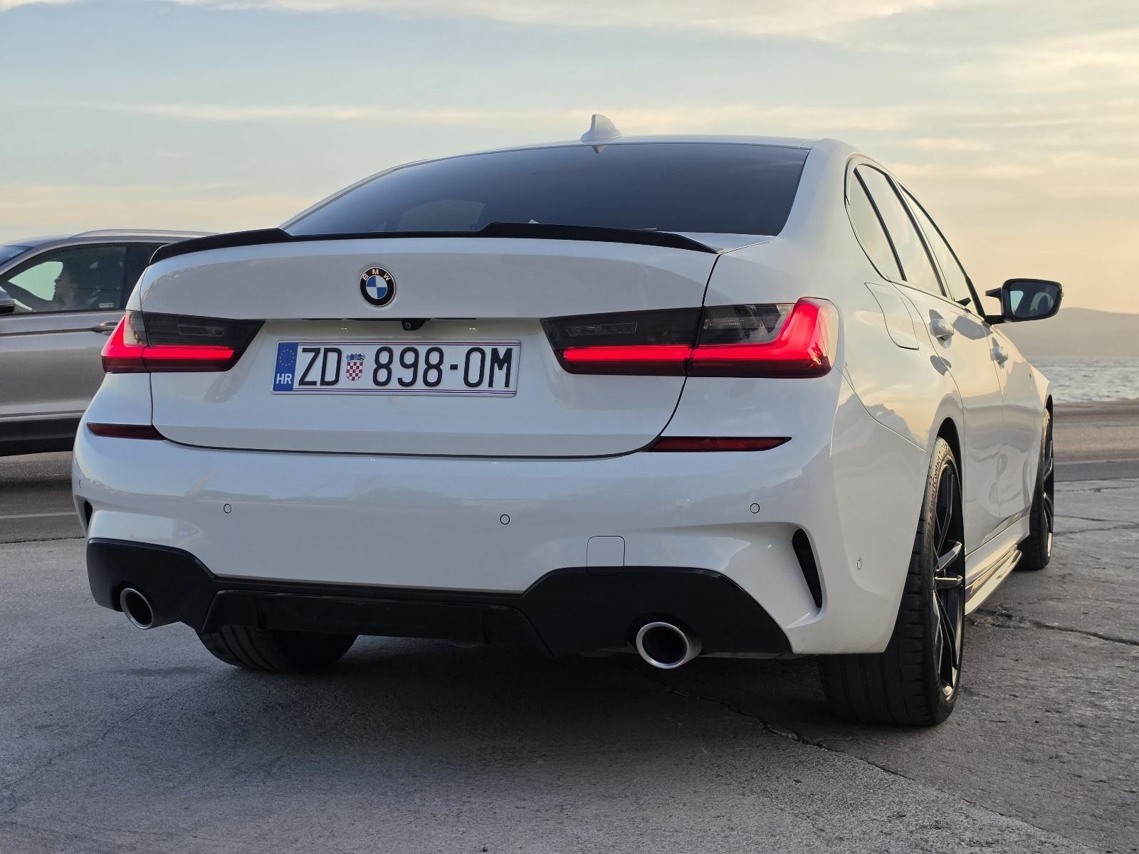 BMW serija 3 320d *Laser*H&K*Virtual*M adaptivni ovijes*, fotografija 14