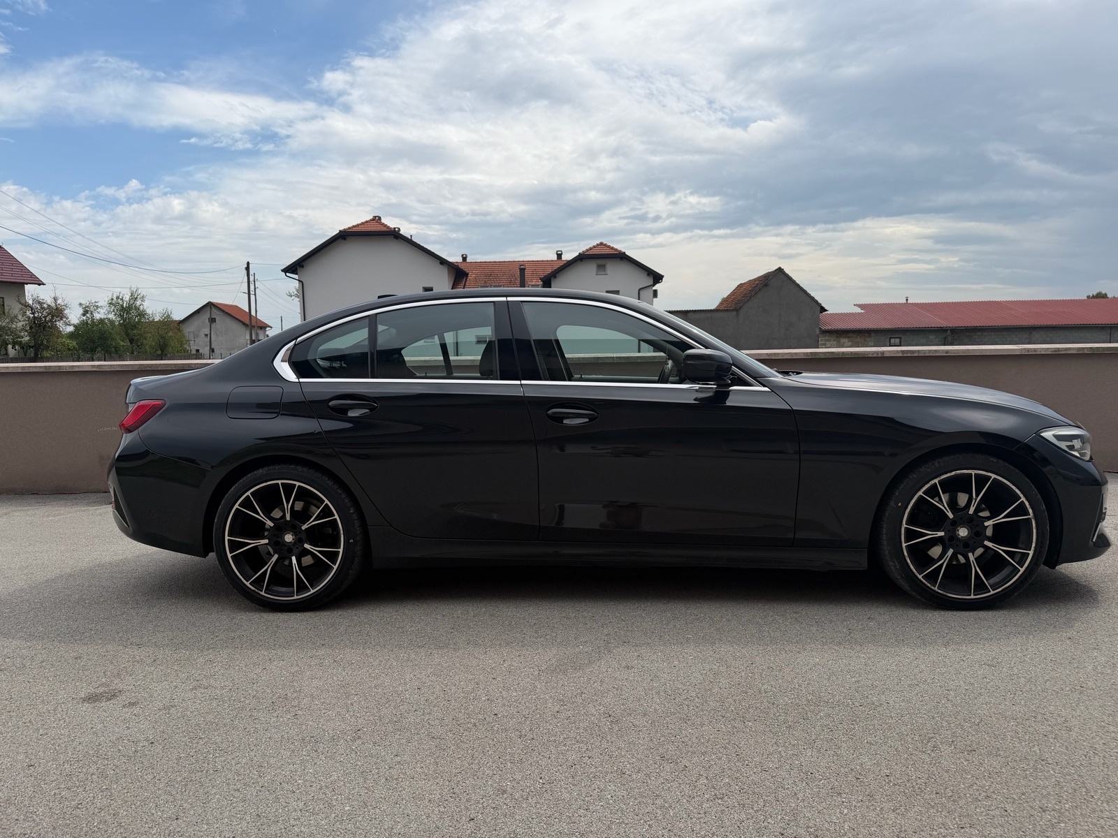 BMW serija 3 320d automatik, fotografija 2