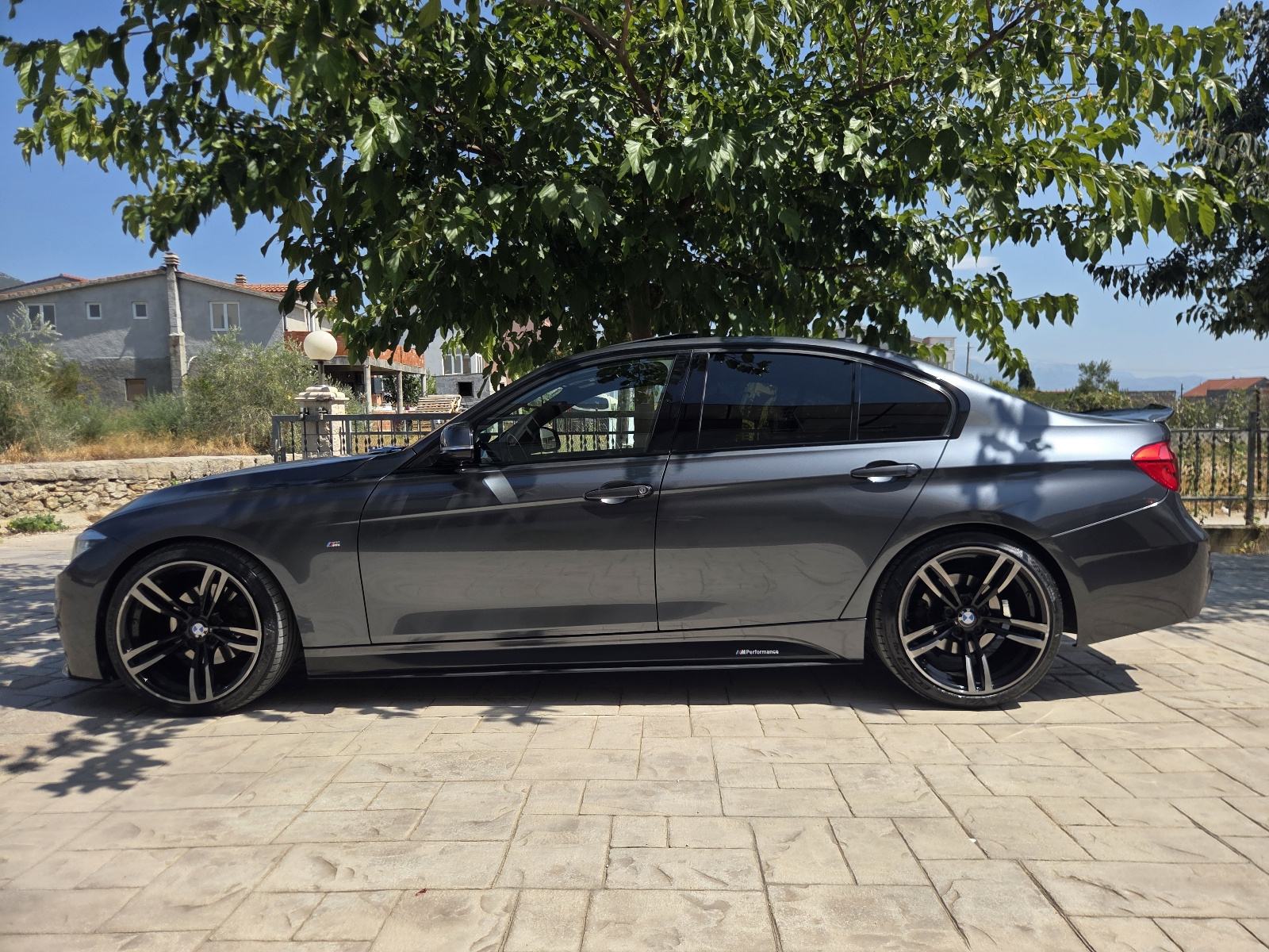 BMW serija 3 320d automatik, fotografija 4