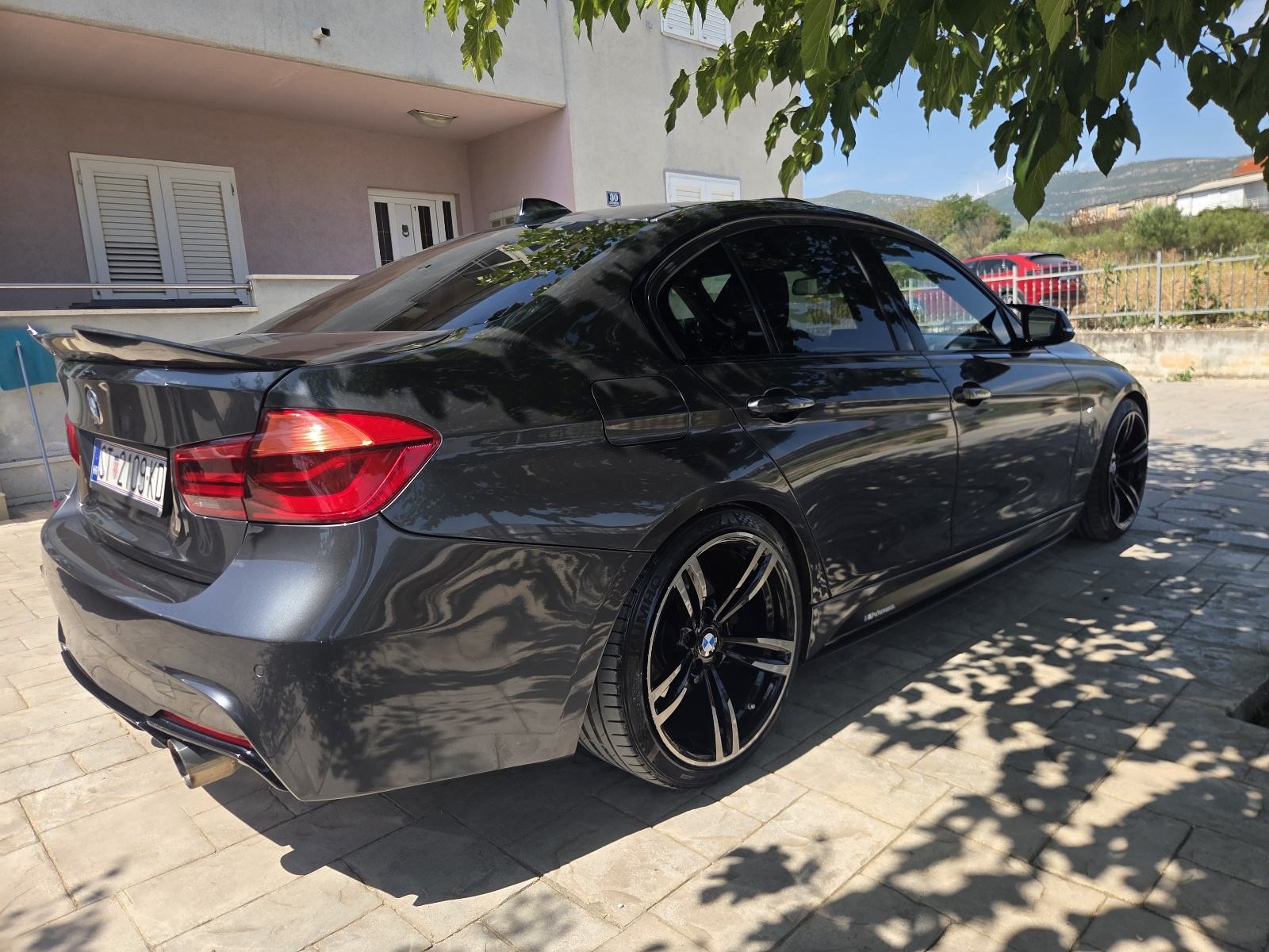 BMW serija 3 320d automatik, fotografija 6