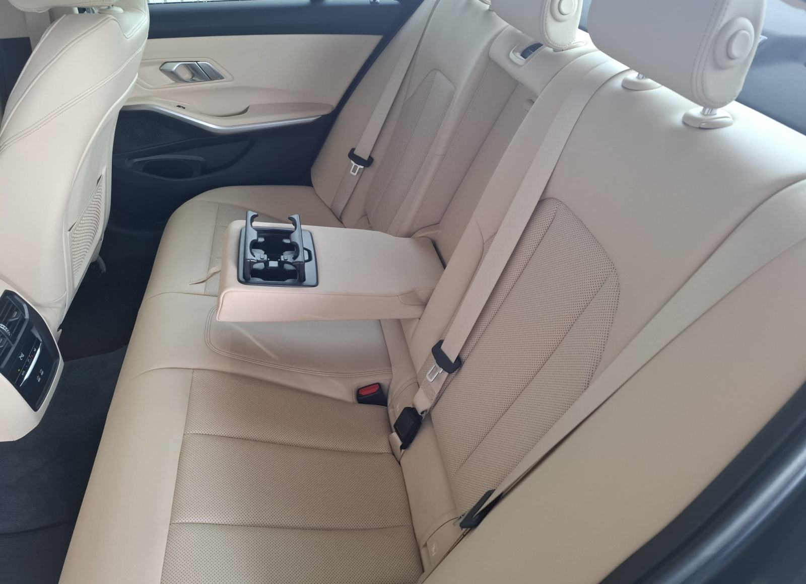 BMW serija 3 320d AUTOMATIK VIRTUAL 140kW NAV 2xPDC KAMERA FULL LED, fotografija 11