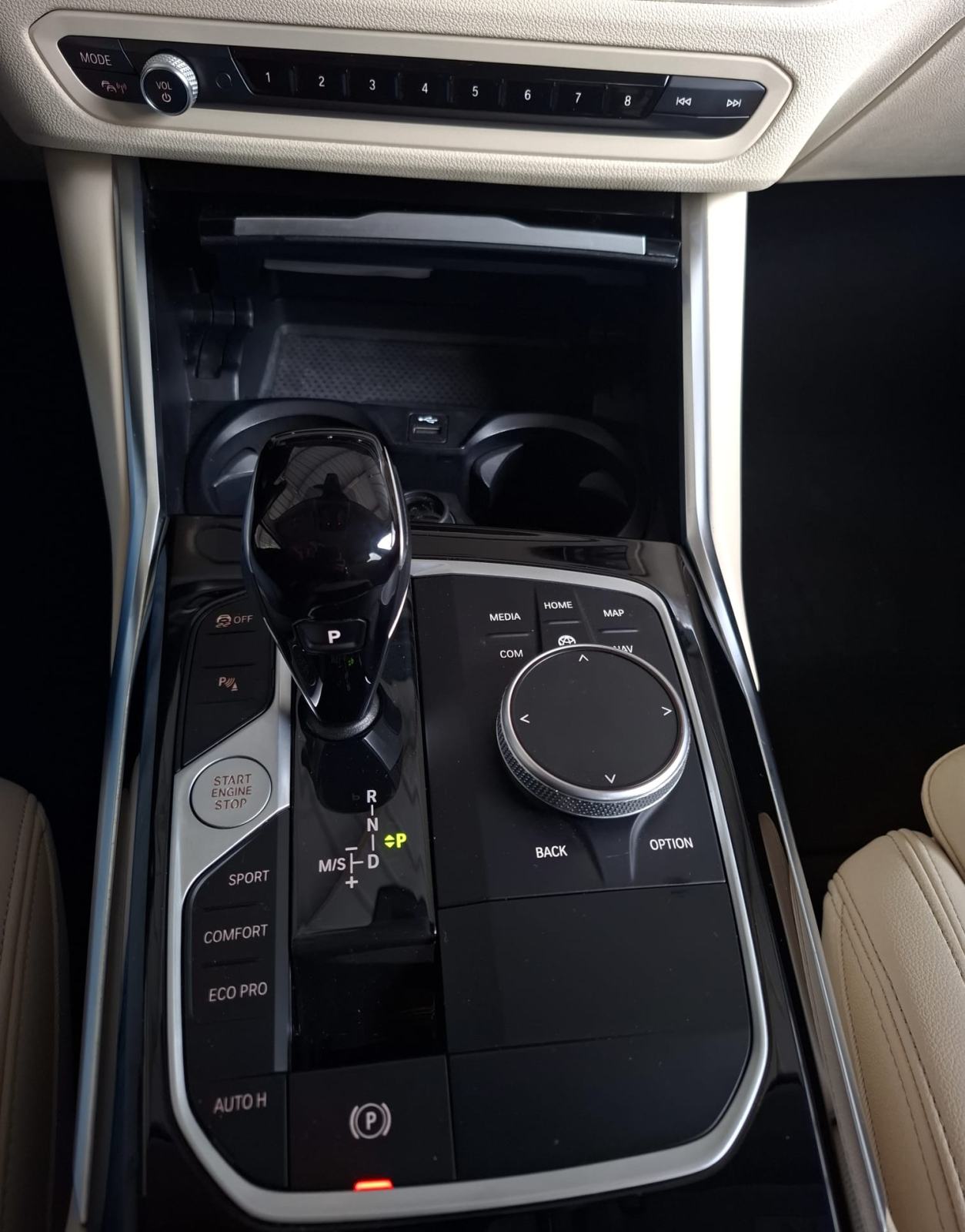 BMW serija 3 320d AUTOMATIK VIRTUAL 140kW NAV 2xPDC KAMERA FULL LED, fotografija 19