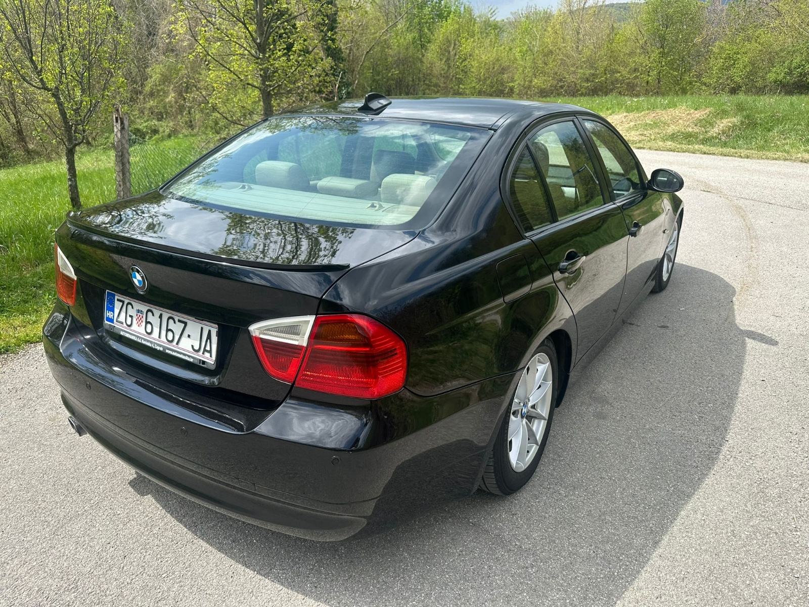 BMW serija 3 320d E90, koža, klima, registriran, fotografija 11