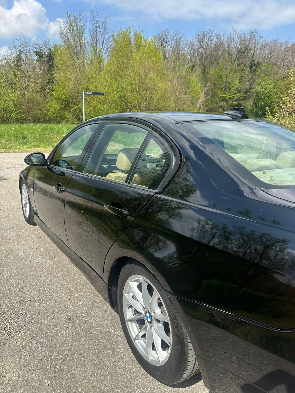 BMW serija 3 320d E90, koža, klima, registriran, fotografija 13