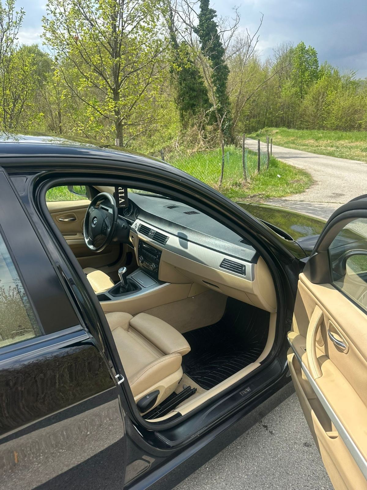 BMW serija 3 320d E90, koža, klima, registriran, fotografija 18