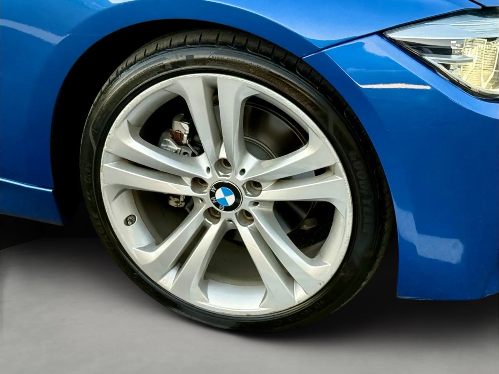 BMW SERIJA 3 320D F31 * LCI * M PAKET * PRO NAVI * ESTORIL * 2015 *, fotografija 8