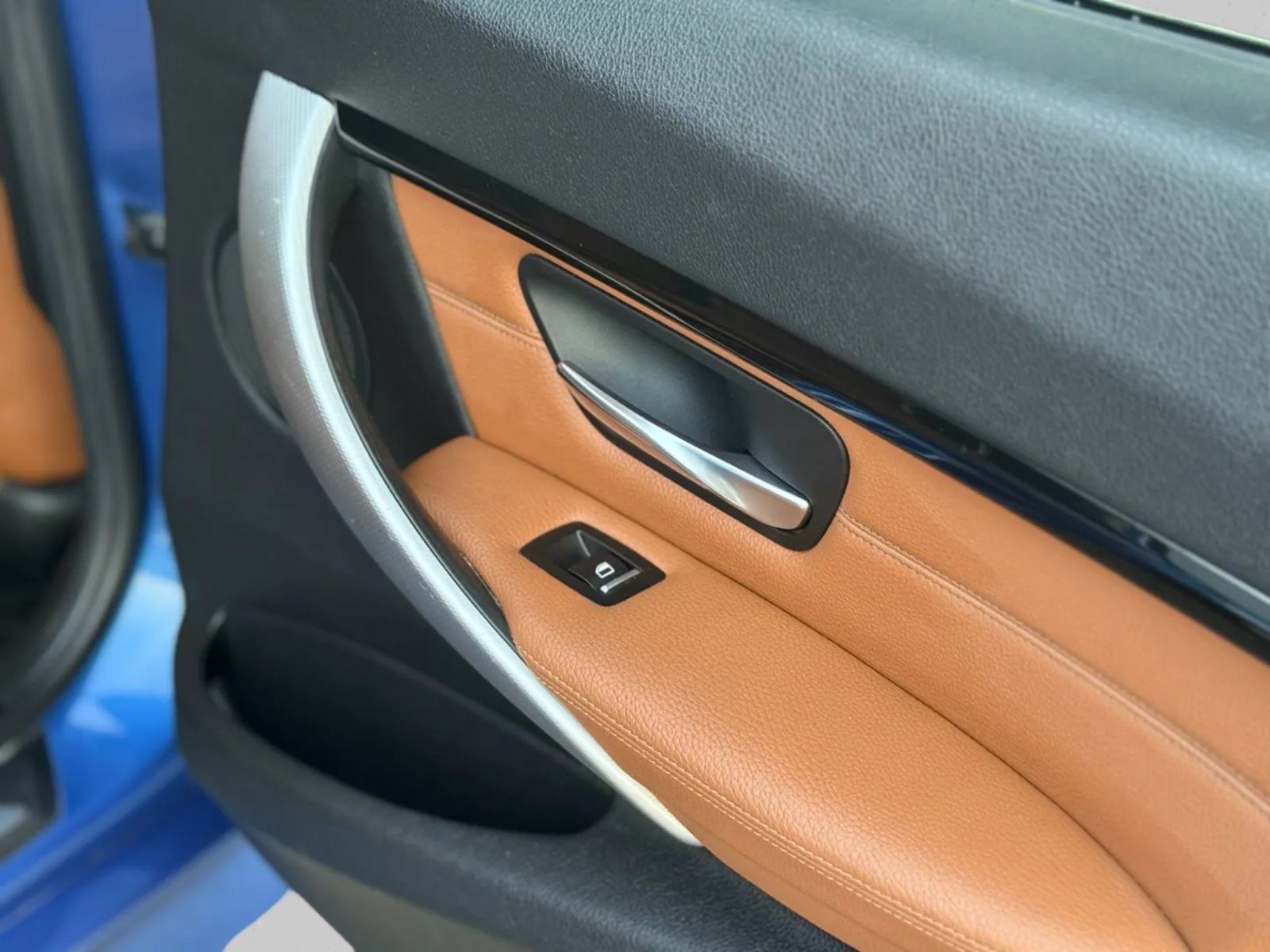 BMW SERIJA 3 320D F31 * LCI * M PAKET * PRO NAVI * ESTORIL * 2015 *, fotografija 13