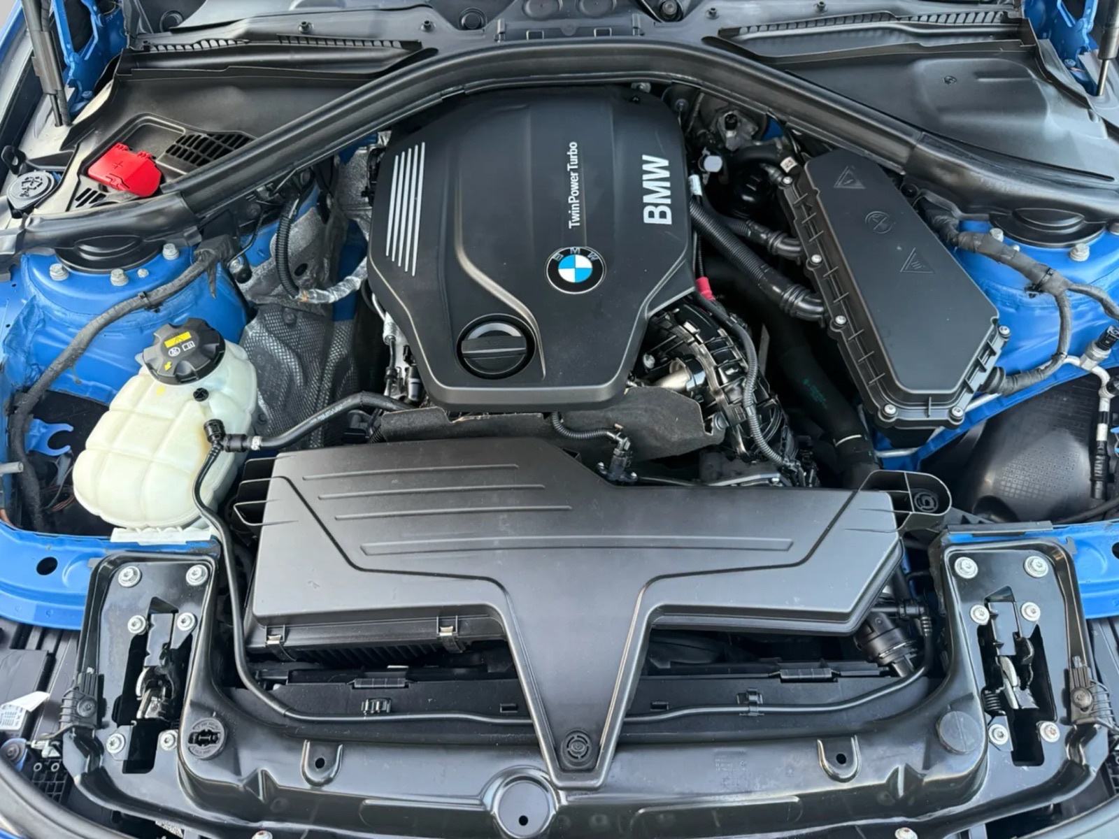 BMW SERIJA 3 320D F31 * LCI * M PAKET * PRO NAVI * ESTORIL * 2015 *, fotografija 20