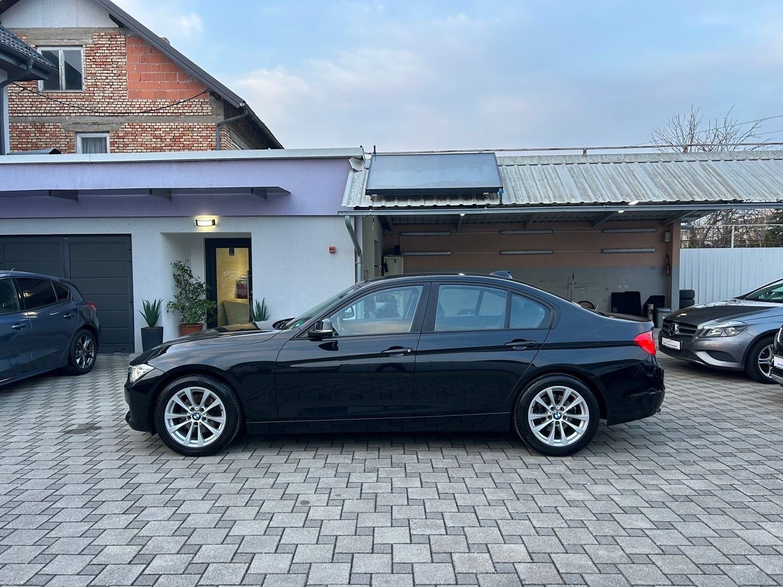 BMW serija 3 320d *garancija na km**XENON*, fotografija 2