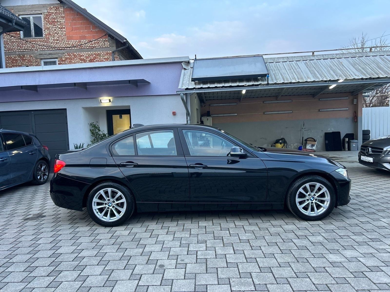 BMW serija 3 320d *garancija na km**XENON*, fotografija 5
