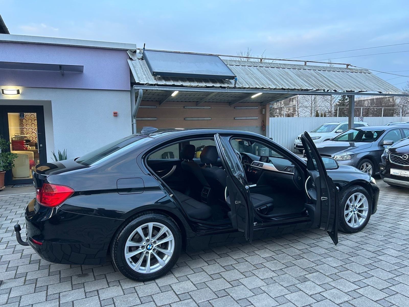 BMW serija 3 320d *garancija na km**XENON*, fotografija 7