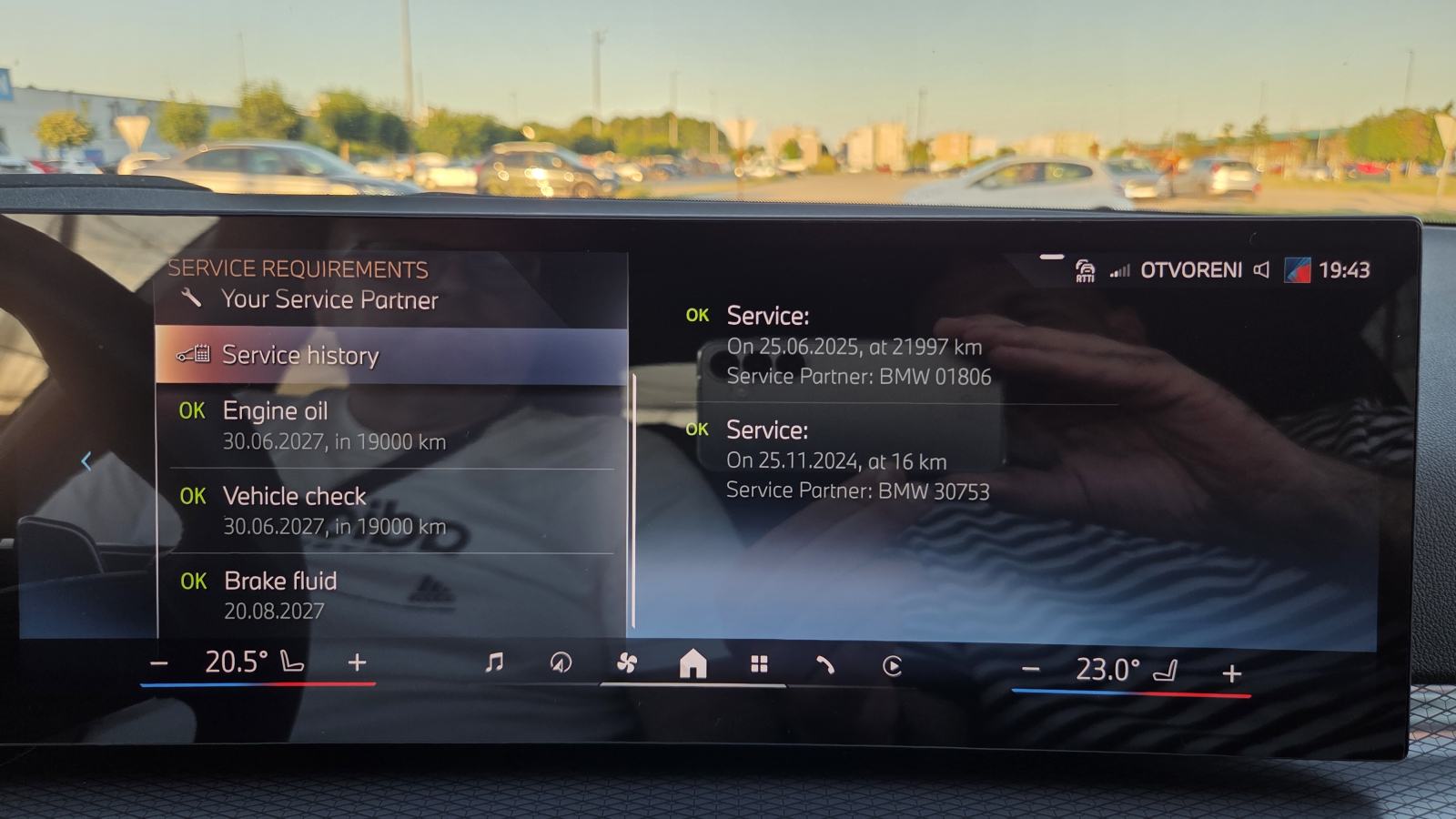 BMW serija 3 320d M-SPORT 28TKM SERVISNA NAVI KAMERA 360 TOP STANJE, fotografija 18