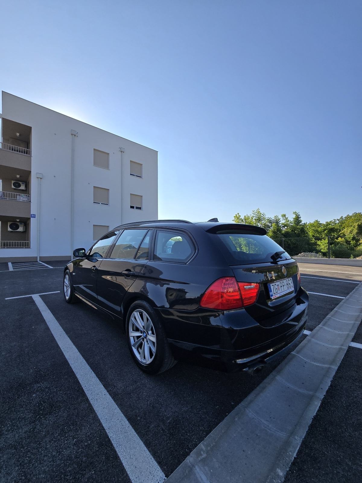 BMW serija 3 320d**NAVI**PANORAMA**XENON**, fotografija 7