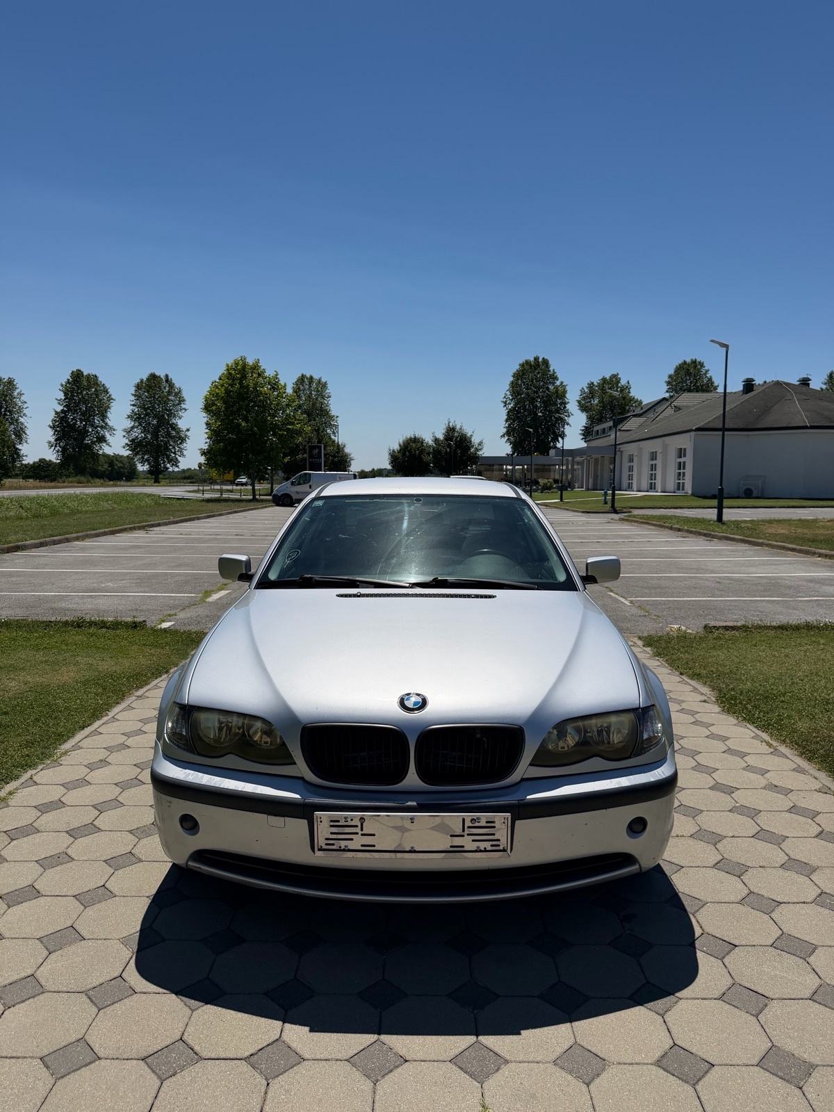 BMW serija 3 320d reg:03/2027, fotografija 8
