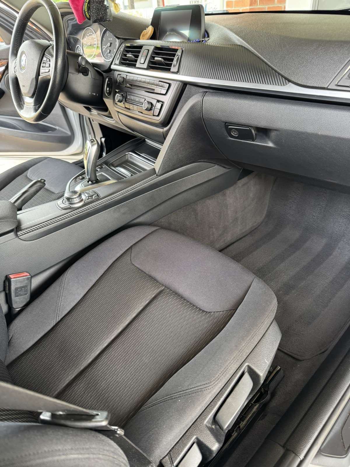 BMW serija 3 320d reg. 2/2027, fotografija 2
