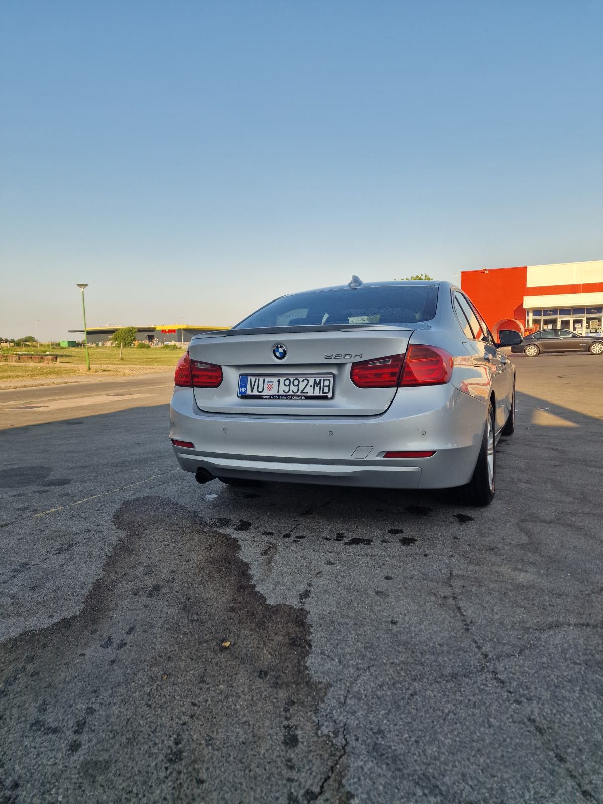BMW serija 3 320d reg. 2/2027, fotografija 8