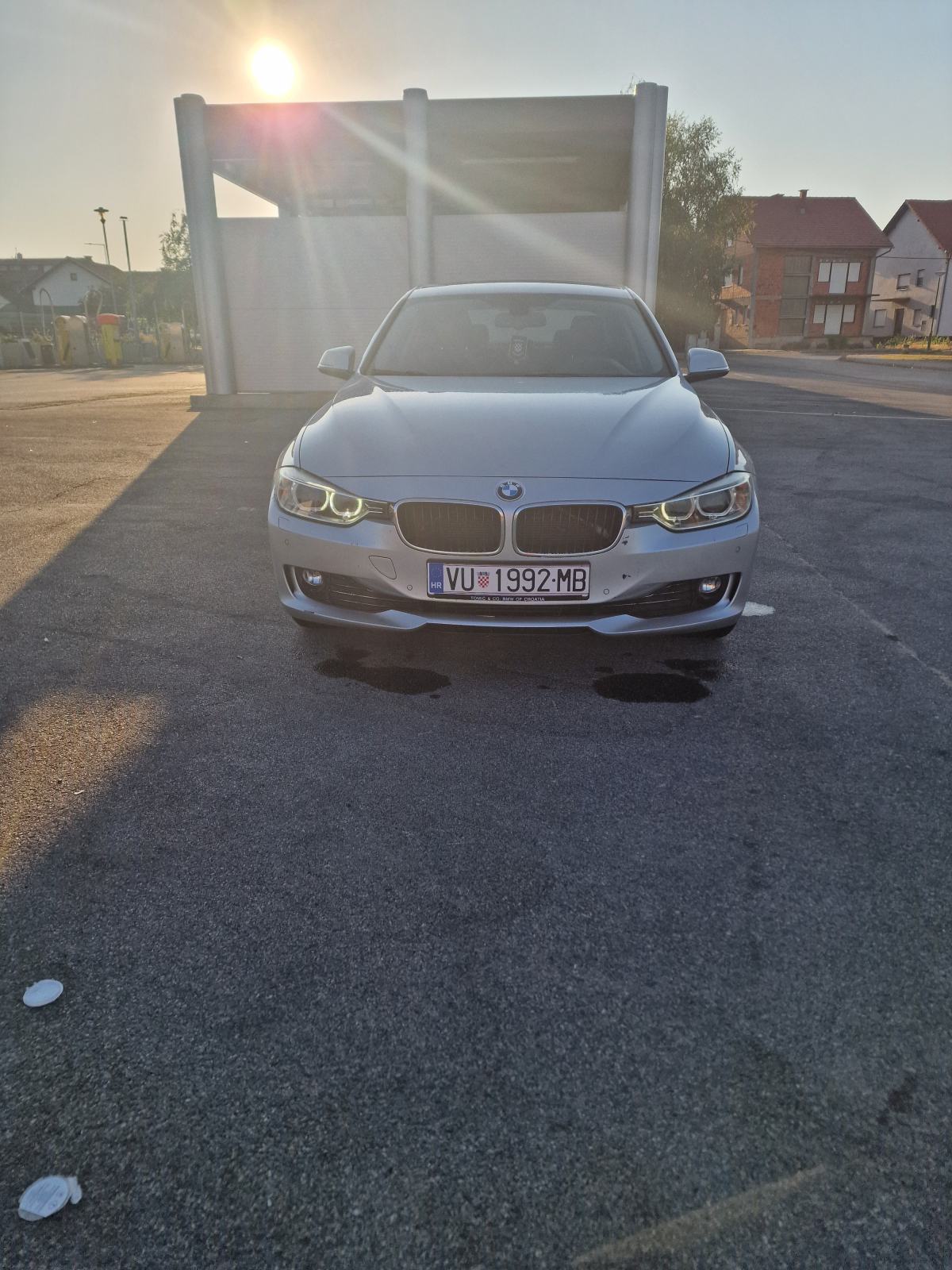 BMW serija 3 320d reg. 2/2027, fotografija 11