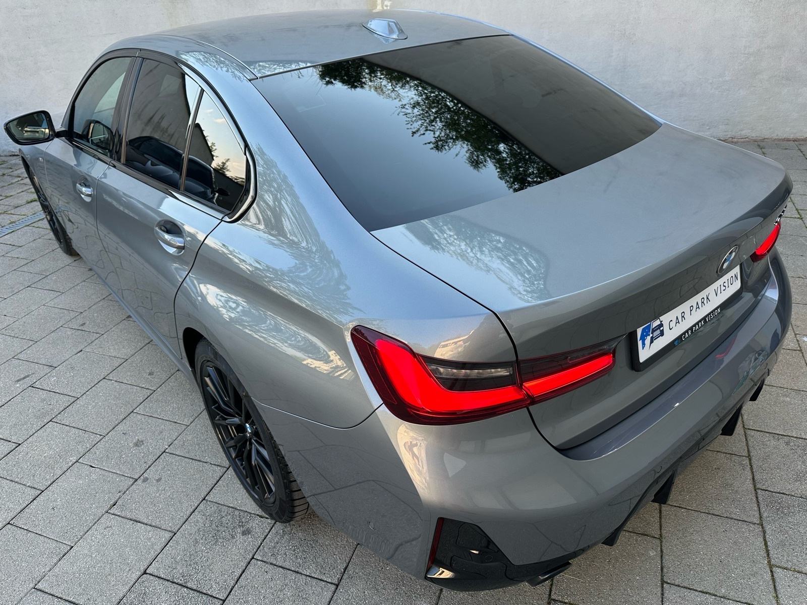 BMW serija 3 320d M paket **KEYLESS*STRAŽNJA KAMERA*VIRTUAL*KOŽA**, fotografija 2