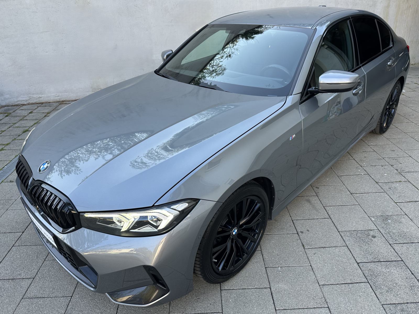 BMW serija 3 320d M paket **KEYLESS*STRAŽNJA KAMERA*VIRTUAL*KOŽA**, fotografija 3