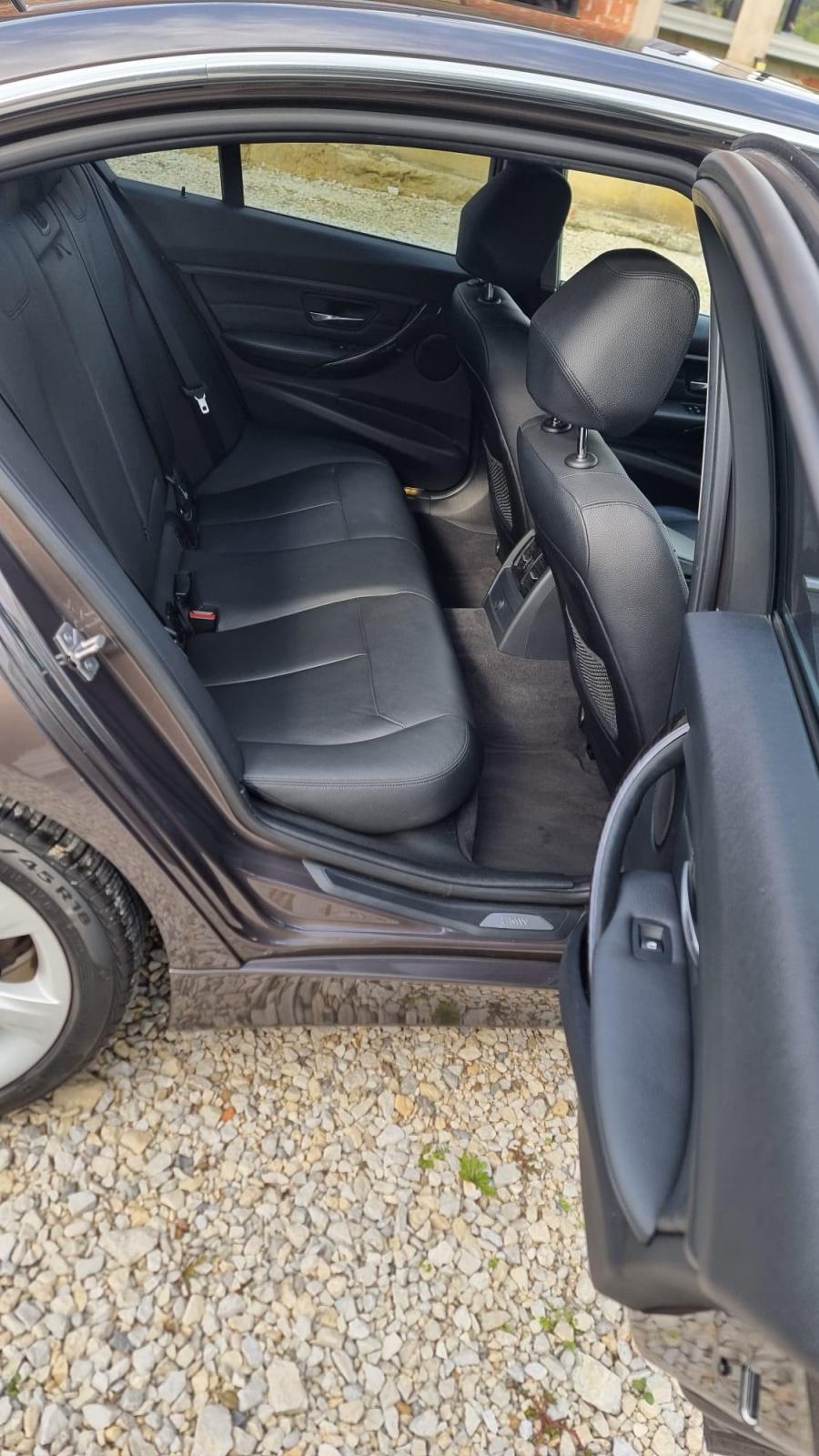 BMW serija 3 320d, fotografija 15