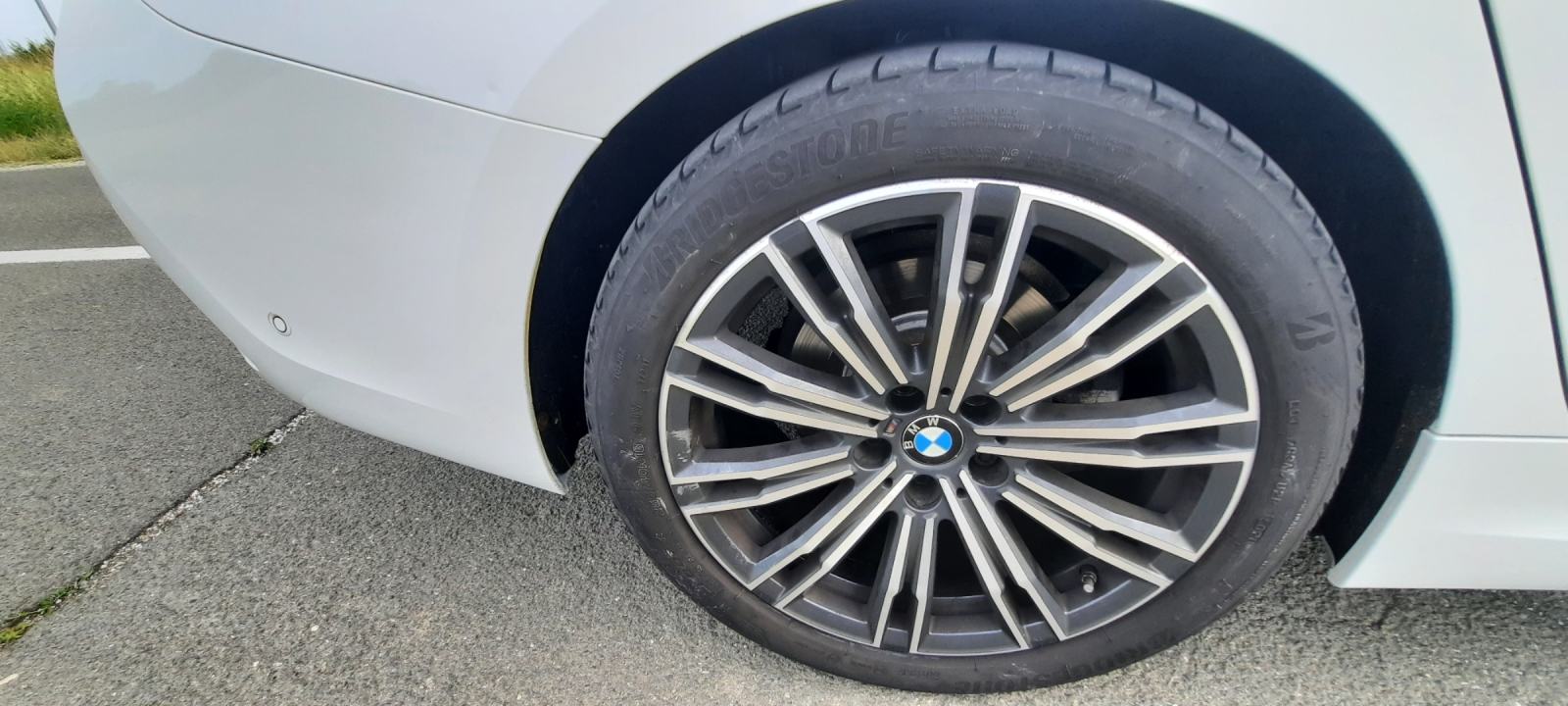 BMW serija 3 320d, M sport oprema, zadnji pogon, HR vozilo, 1. vlasnik, fotografija 10