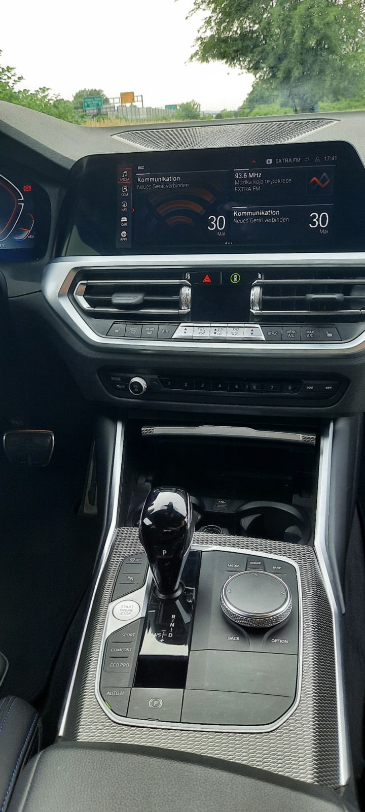 BMW serija 3 320d, M sport oprema, zadnji pogon, HR vozilo, 1. vlasnik, fotografija 17