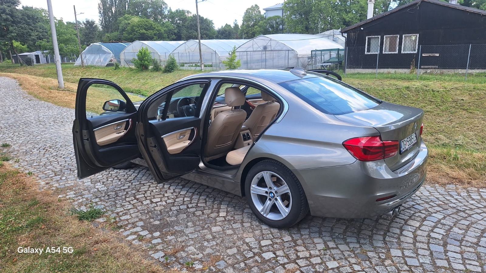 BMW 320d, F30 LCI Luxury Line, fotografija 9