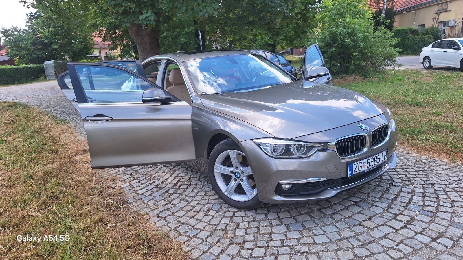 BMW 320d, F30 LCI Luxury Line, fotografija 5