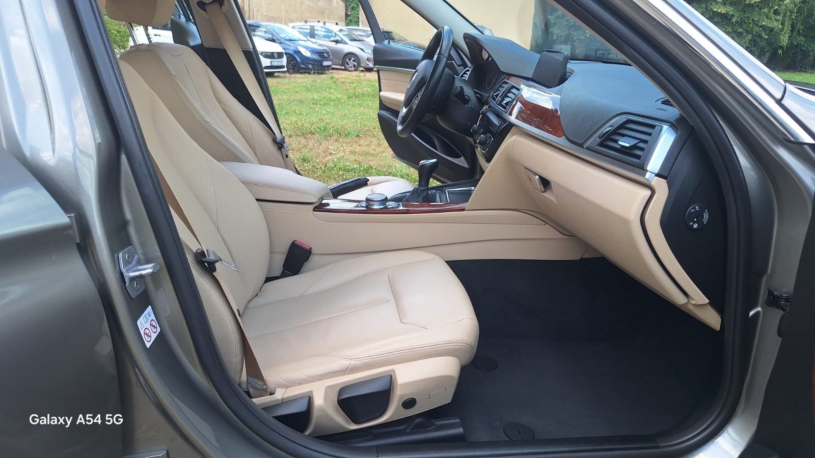 BMW 320d, F30 LCI Luxury Line, fotografija 14