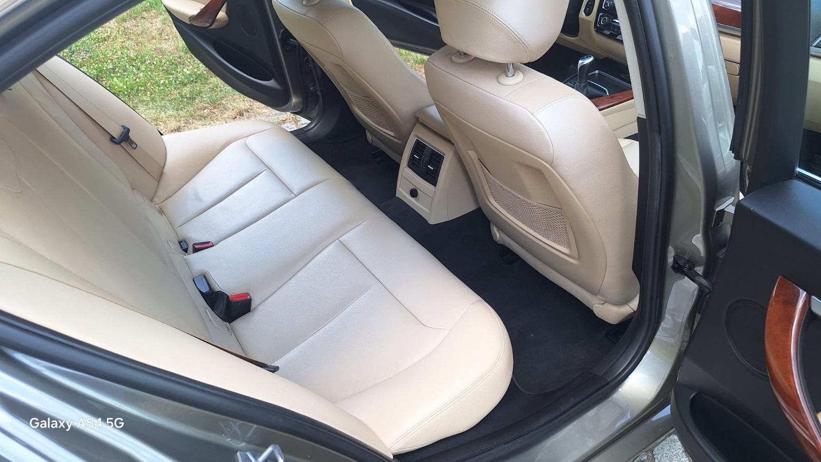 BMW 320d, F30 LCI Luxury Line, fotografija 15