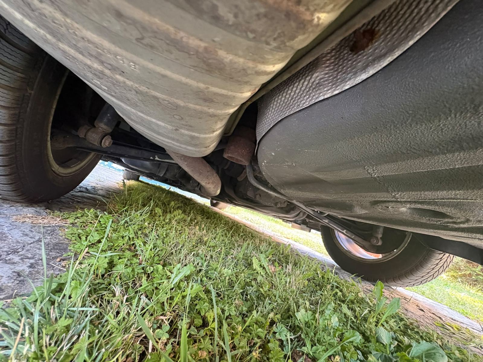 BMW serija 3 320d kupljen nov u RH kod Tomića, fotografija 9