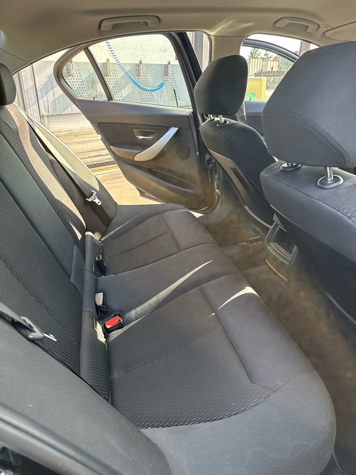 BMW serija 3 320d, fotografija 9