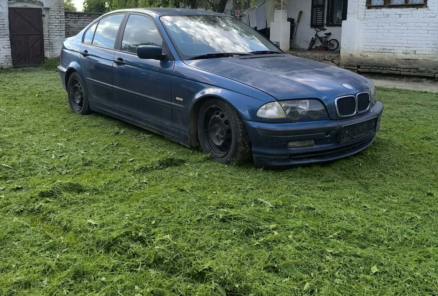BMW serija 3 320d, fotografija 1