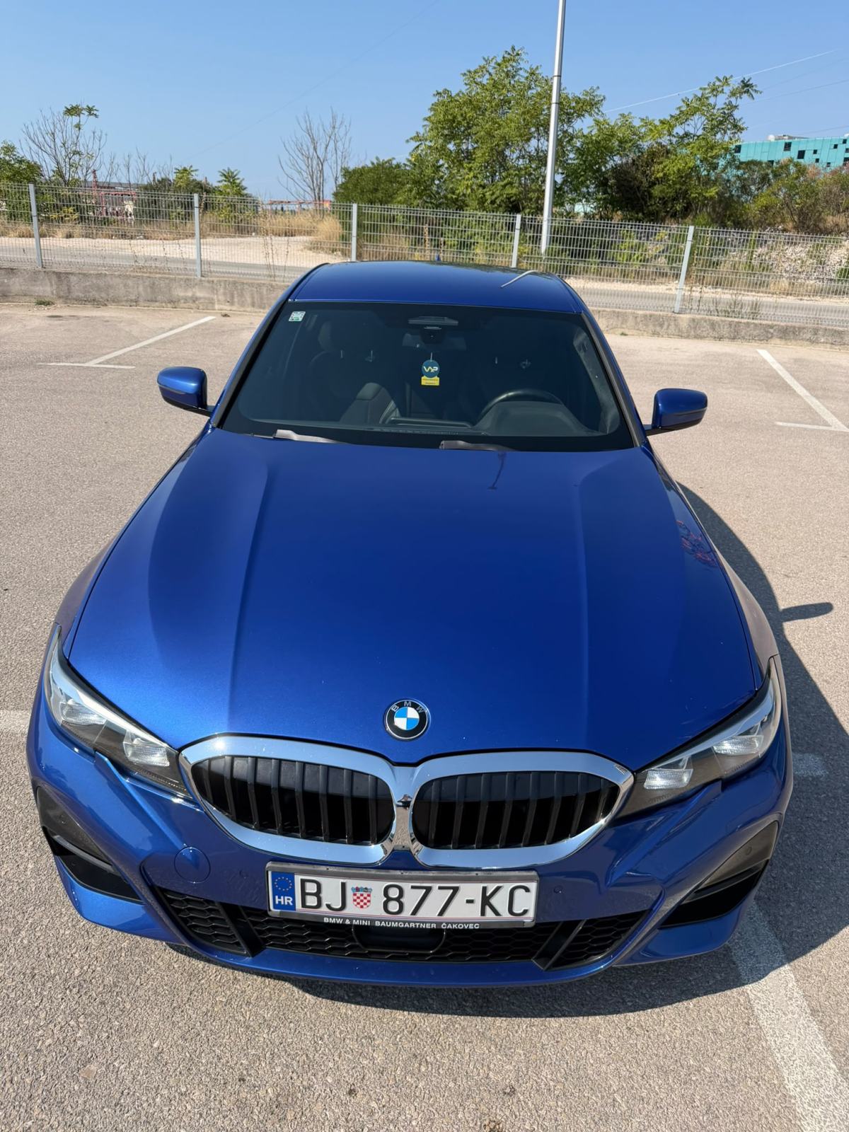 BMW 320d xDrive M Sport – Portimao Blue, fotografija 4