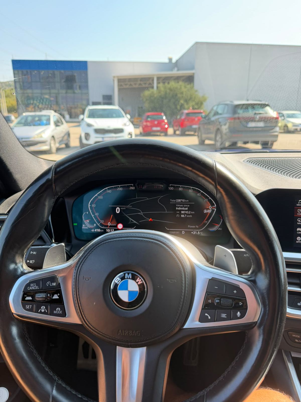 BMW 320d xDrive M Sport – Portimao Blue, fotografija 8