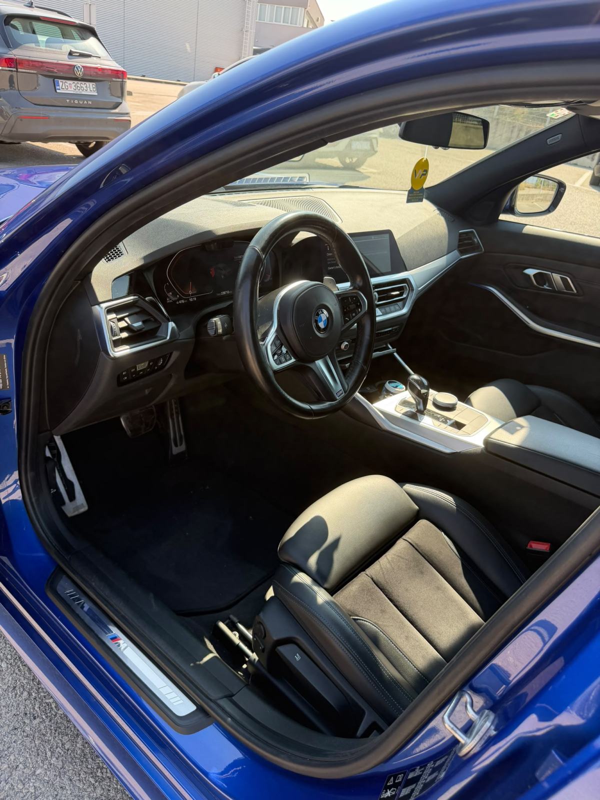 BMW 320d xDrive M Sport – Portimao Blue, fotografija 11