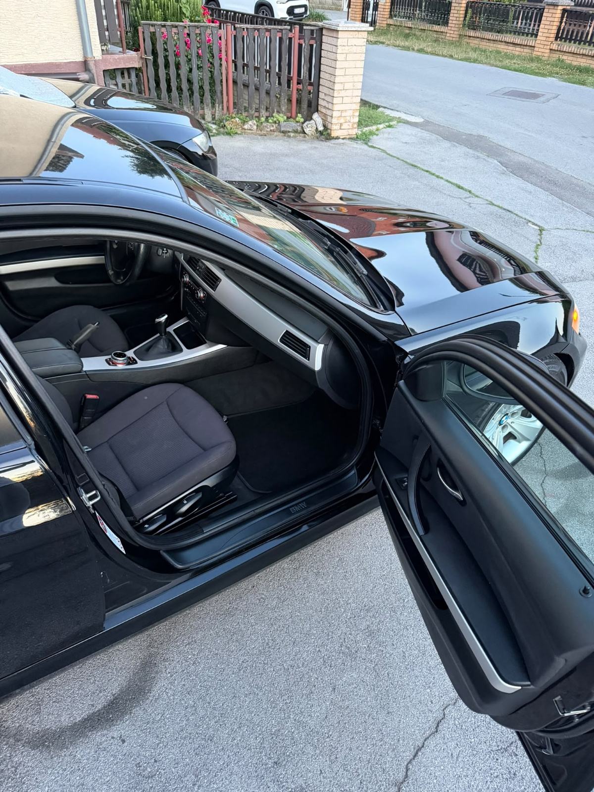 BMW serija 3 320d, fotografija 6