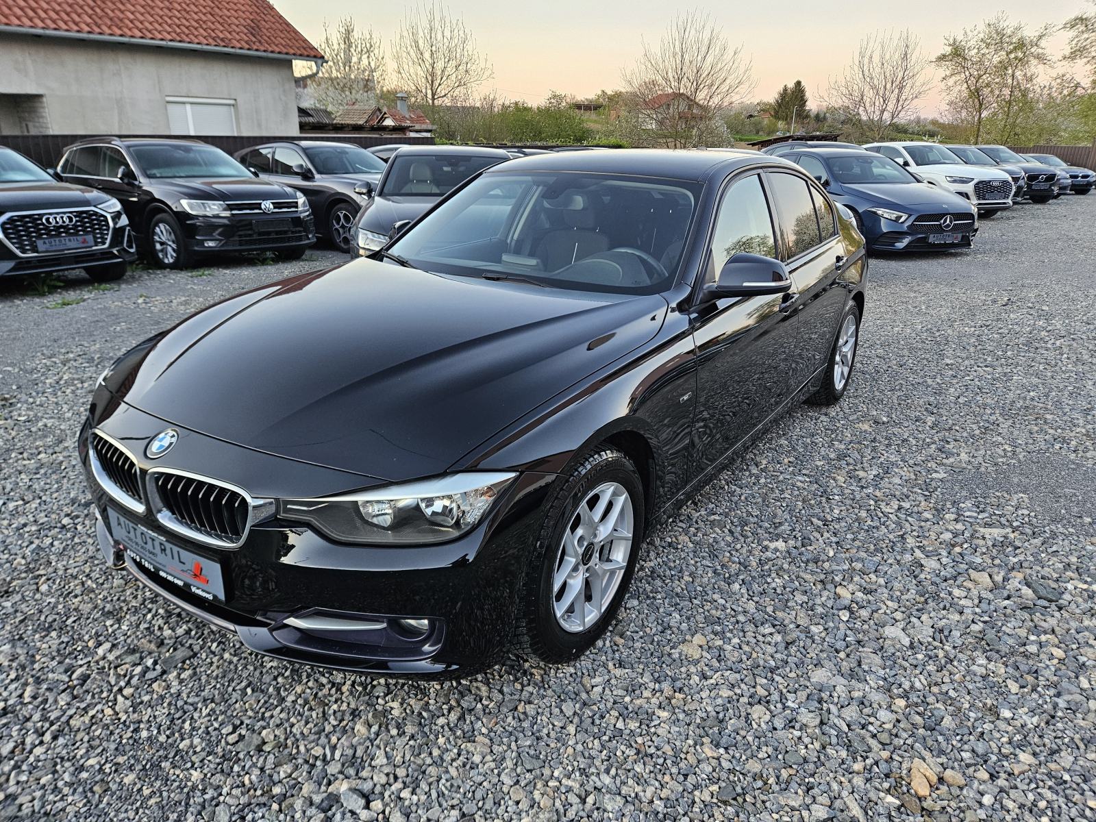 BMW serija 3 320d SPORT LINE,NAVIGACIJA,MODELI VOŽNJE,REZERVIRANO!, fotografija 2