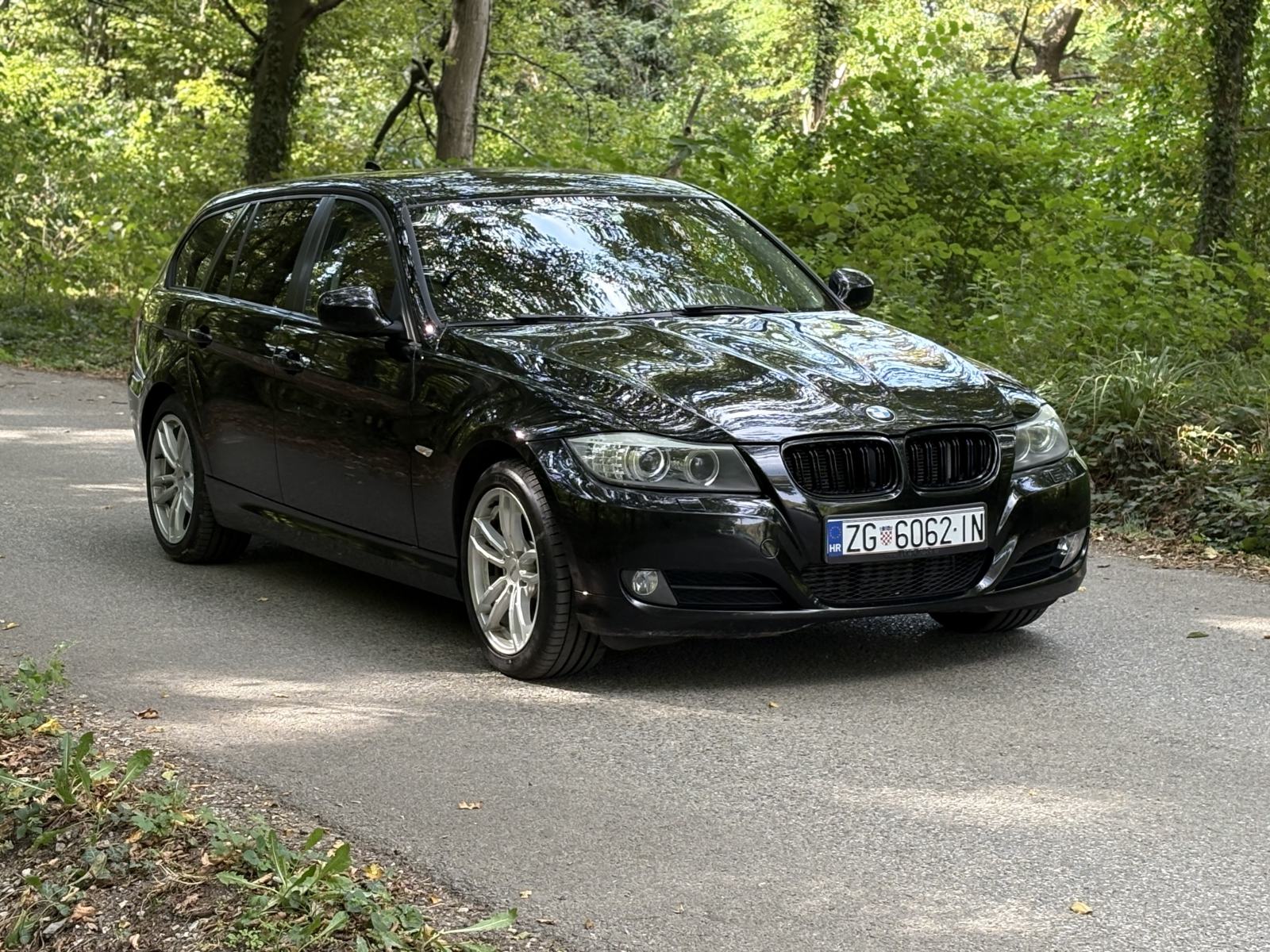 BMW serija 3 320d Tipke na volanu, Grijana sjedala, Dvozonska klima, fotografija 20