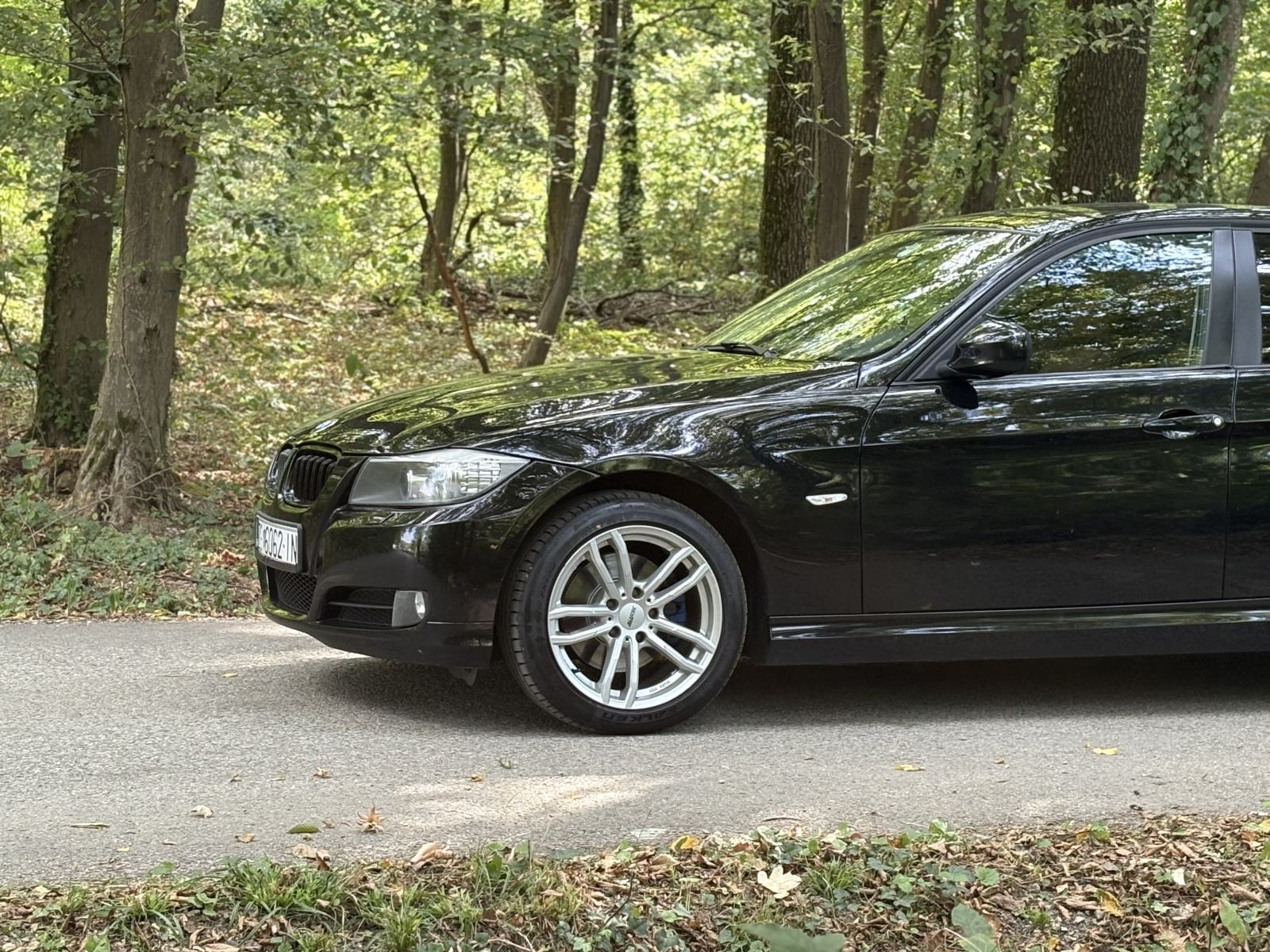 BMW serija 3 320d Tipke na volanu, Grijana sjedala, Dvozonska klima, fotografija 18