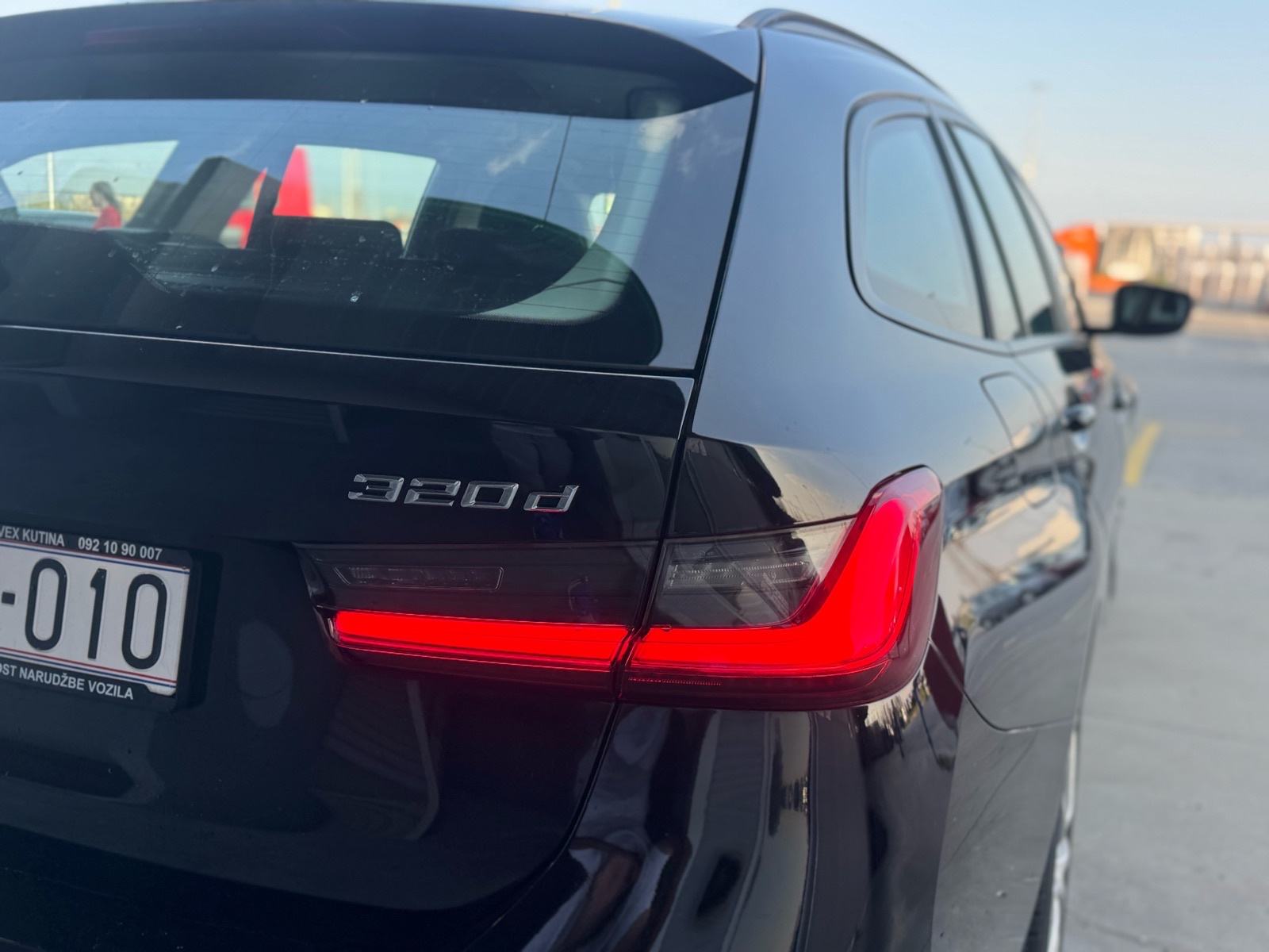 BMW serija 3 320d •VIRTUAL COCKPIT•LED SVJETLA•GRIJANJE SJEDALA•ALU, fotografija 10