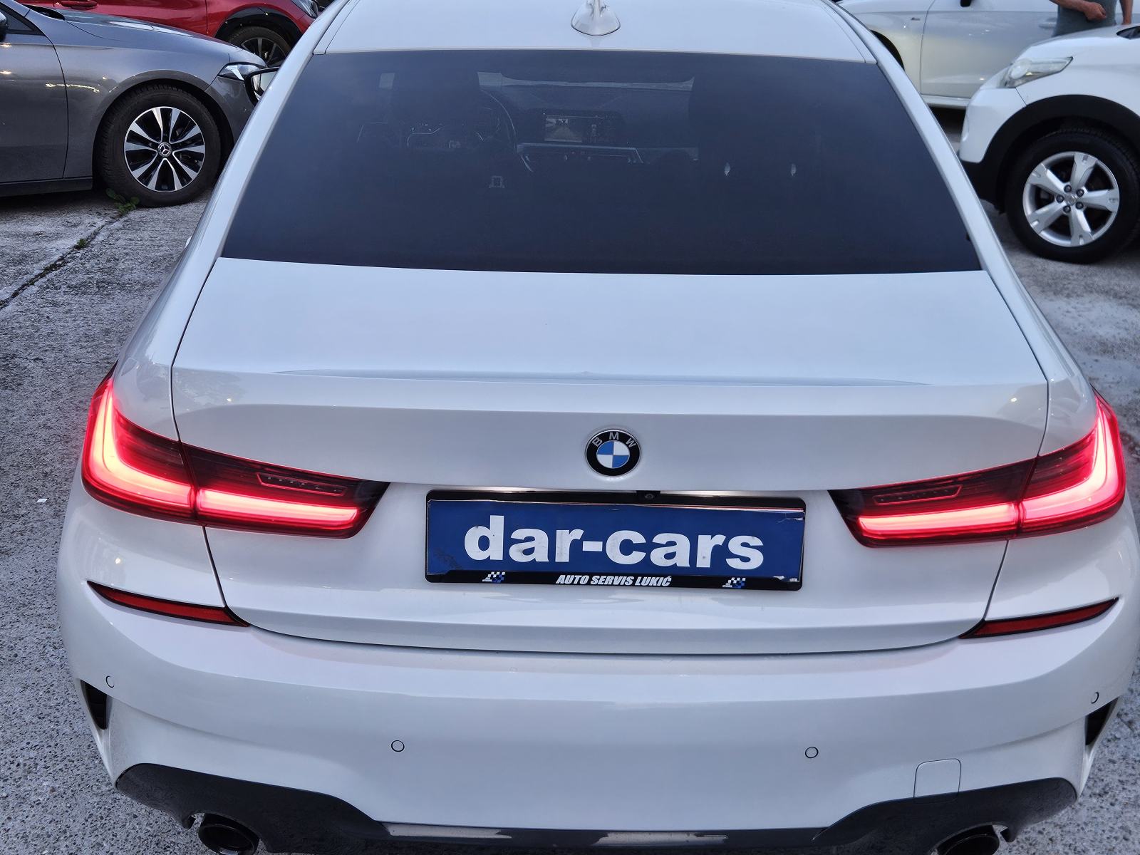 BMW serija 3 320d X DRIVE **M PAKET,FULL,GAR.GOD DANA **, fotografija 11